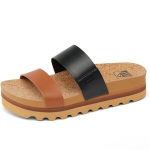 Reef Women's Cushion Vista Hi Platform
Sandal Black Duo - Size 9 NEW